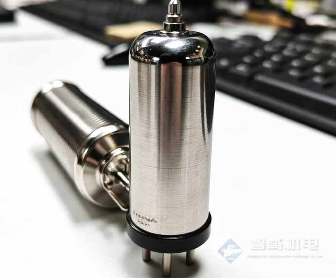 磁控管输出功率衰减 故障和电弧问题 磁控管输出功率衰减 故障和电弧问题