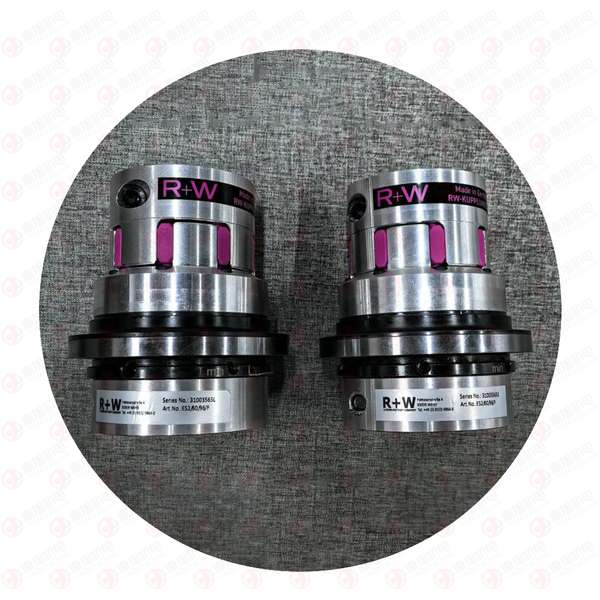 插座：QUALTEK 742W-15/56